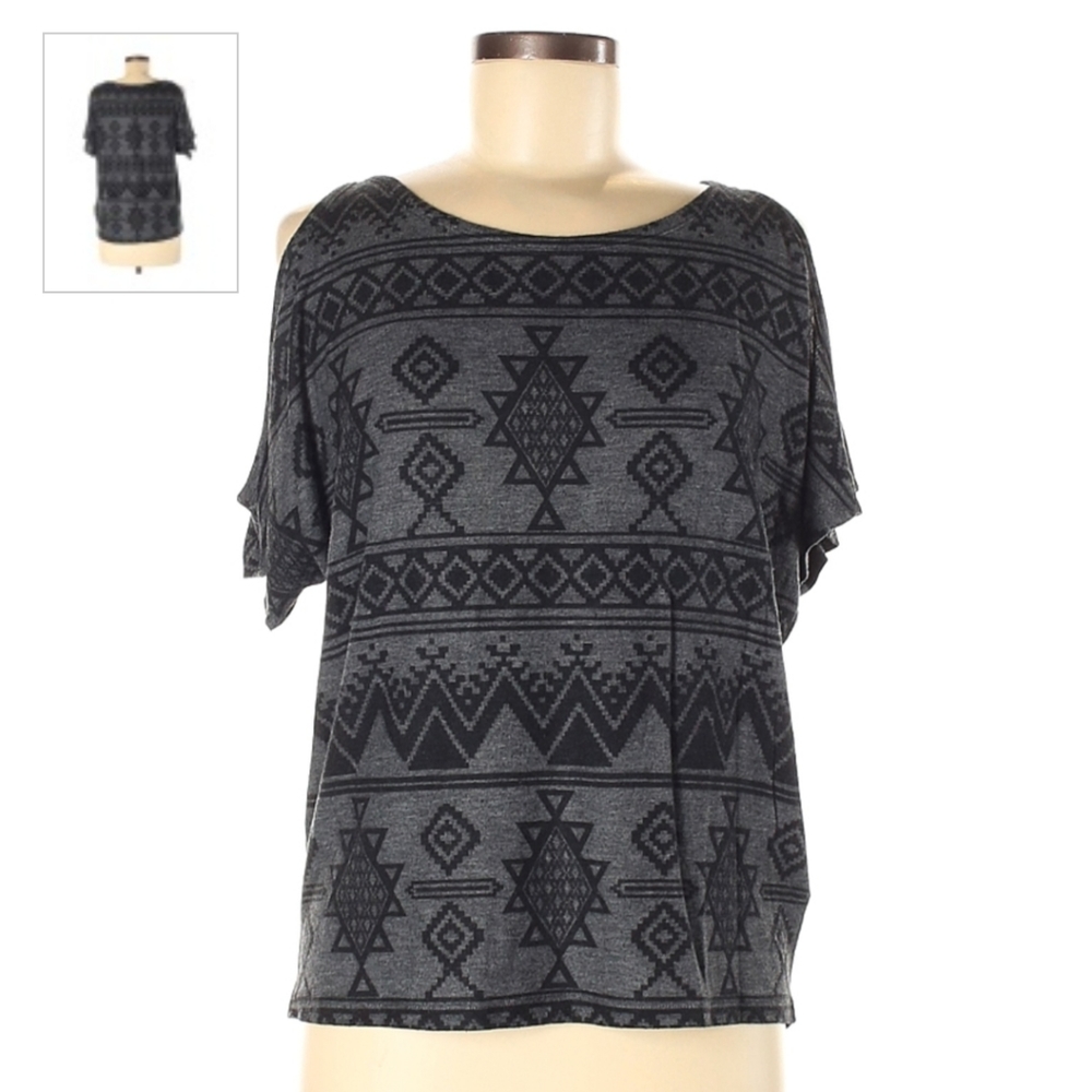 Forever 21 Short Sleeve Top